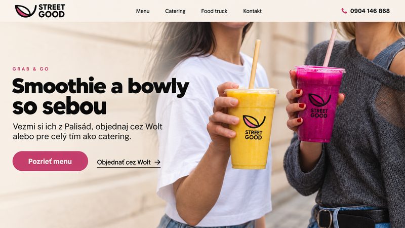 Iný návrh: dve smoothie v pohároch s novým logom a nadpis Smoothie a bowly so sebou